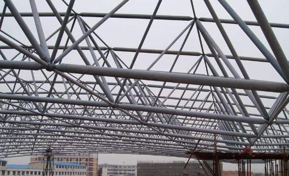 汨罗网架公司以往都是怎么给网架做隔热保温事件的